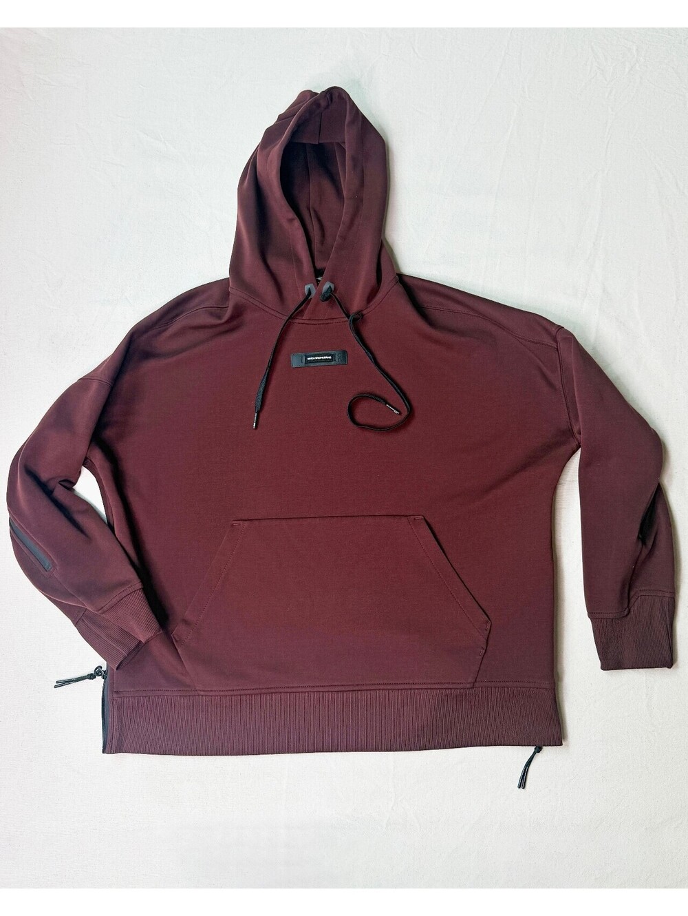 On Running Run On Clouds Hoodie Women’s M Burgundy Side Zip Swiss Engineering